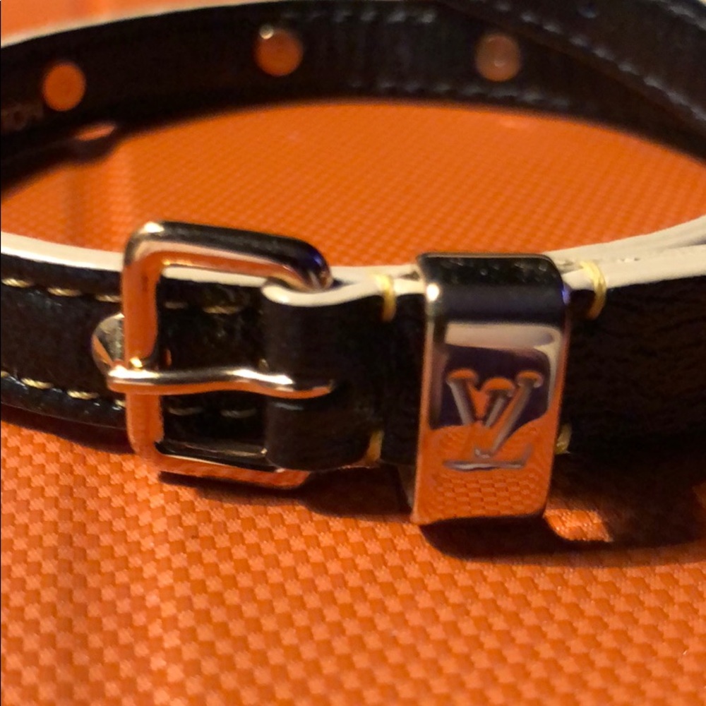 Louis Vuitton Gold Stud wrap Bracelet - Picture 8 of 8